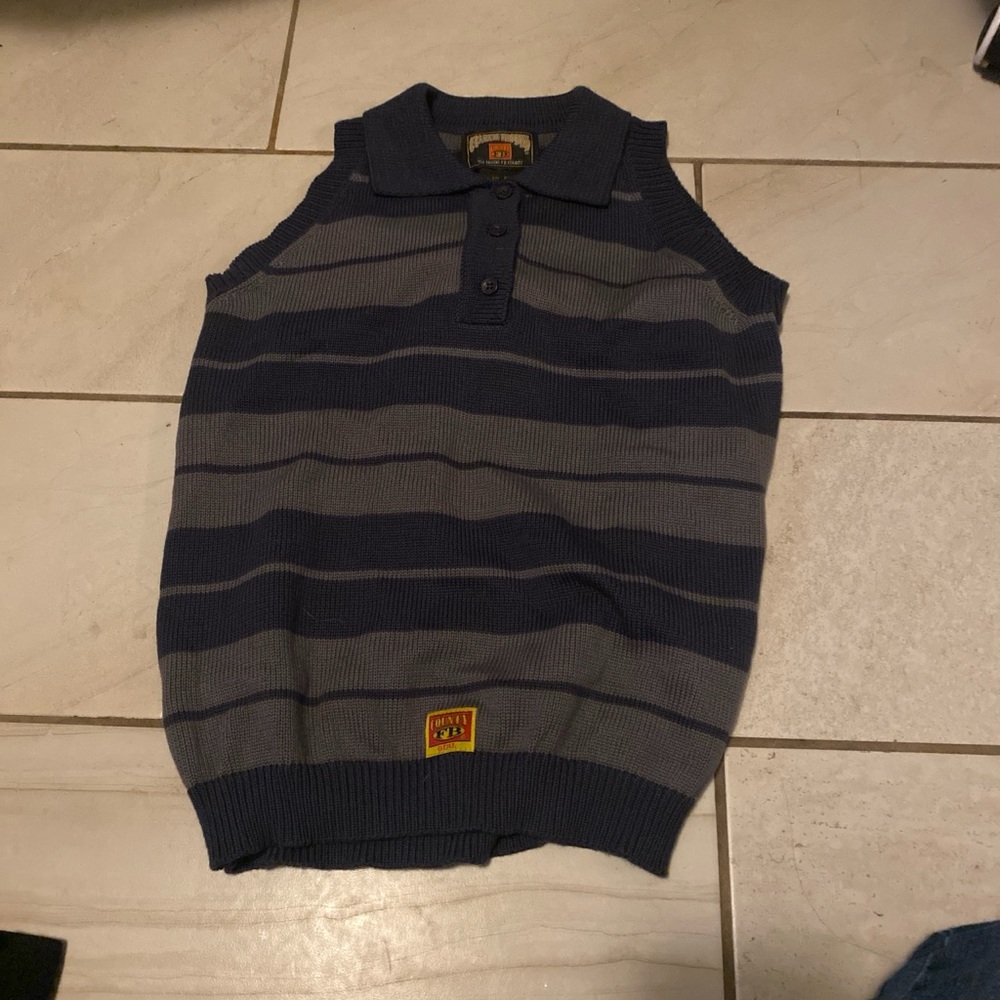 FB County charlie brown sleeveless shirt